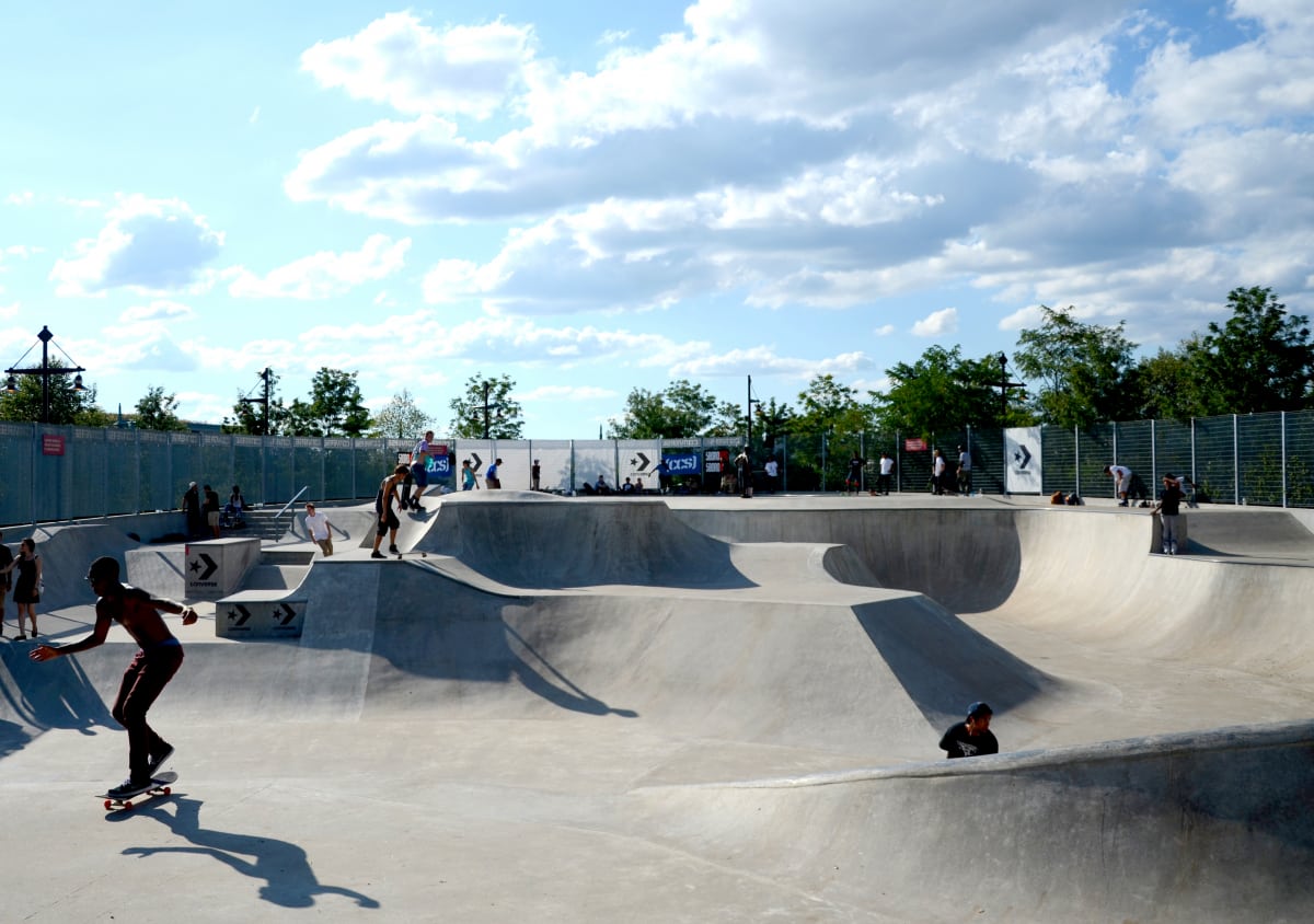 Pier 62 Skatepark - Take New York Tours.