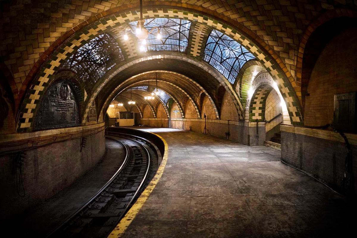 The abandoned City Hall station - Take New York Tours.