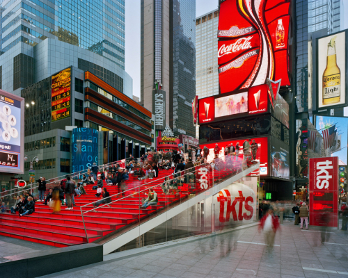 The red stairs - Take New York Tours